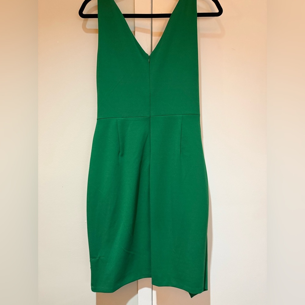NWT Guess Green Asymmetrical Ruched Sheath Dress - Picture 2 of 5